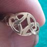 ladies 9ct gold ring Image 2