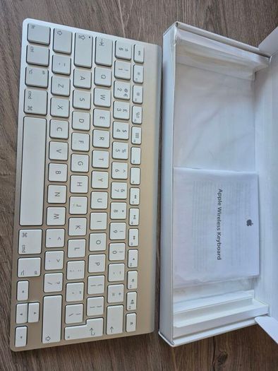Apple Wireless Keyboard