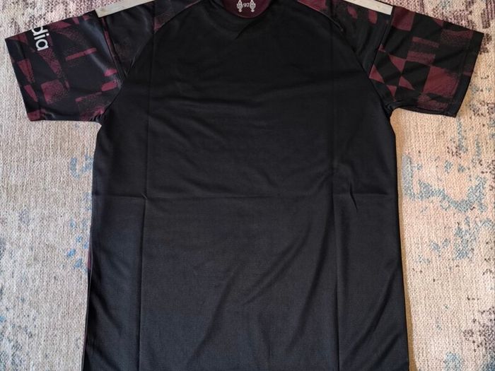 Liverpool away kit season 26/27