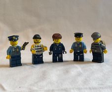 Lego City figurines x 5