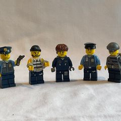 Lego City figurines x 5