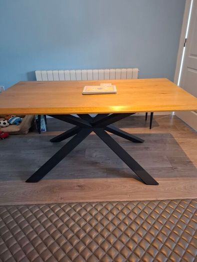 Dining Table & 2 Benches