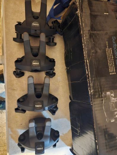 Thule 832 SUP Surfboard Roof Carrier Good Condition