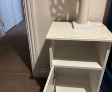 2 Side lockers
