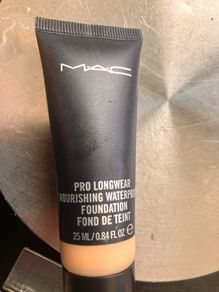 Mac proclongwear nc25