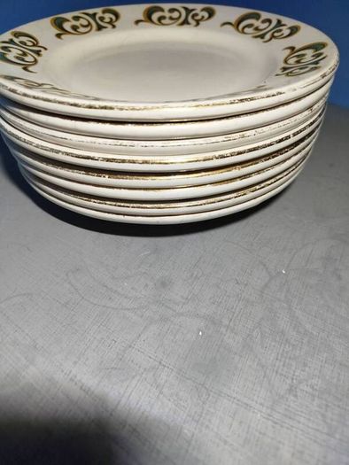 Sampson Bridgwood Plates x 8