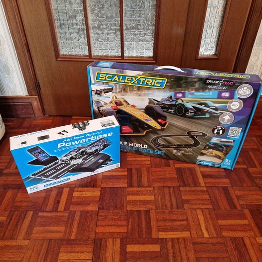 Scalextric NEW Arc 1 Set: Formula E Edition.  ( C1423m)
