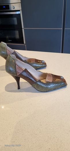 Yves Saint Laurent shoes