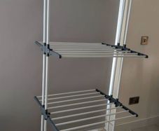 Clothes drying rack