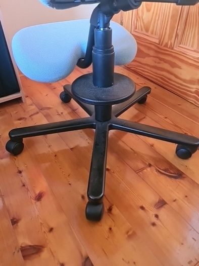 HAG Balans Vital kneeling chair