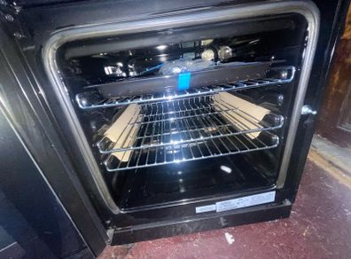Free Standing oven with Hob