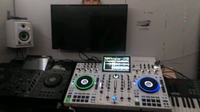 Denon prime 4 plus