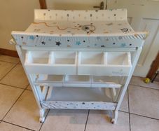Baby changing table