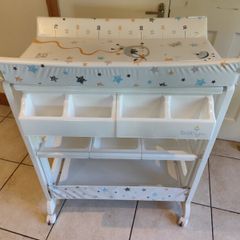 Baby changing table