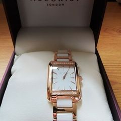 NEW - Accurist Ladies Classic Watch