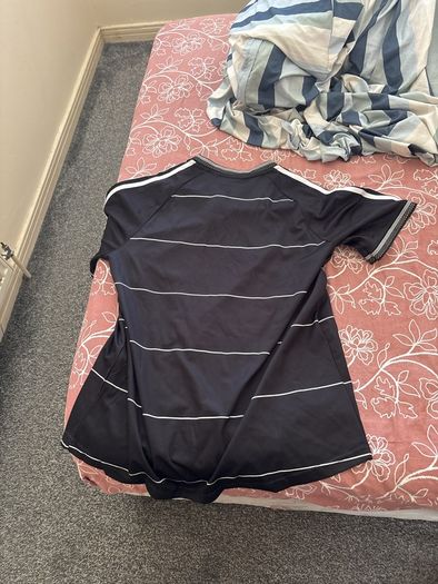 Guinness football jersey size XL