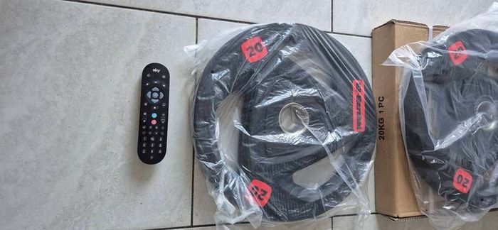 brand new 2x20 kilo olympic tri grip plates