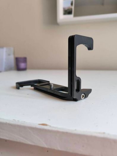 Camera L plate. A7r mkiii