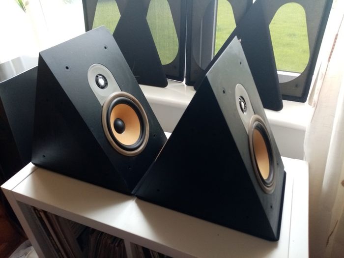 Bowers & Wilkins  //  SCM8 Dipole Surround Speakers