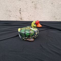 Ceramic duck statue postage possible