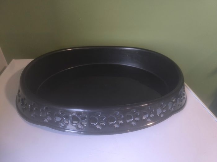 Litter trays