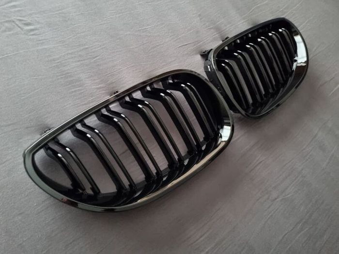 BMW 5 Series E60 E61 Gloss Black Kidney Grilles Brand New