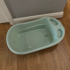 Large baby bath