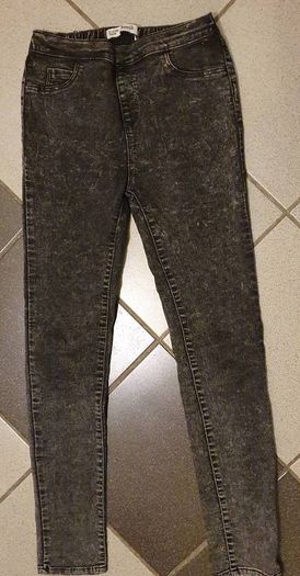 Age 10 - A Pair of Grey Marbled Jeggings - Read Carefully