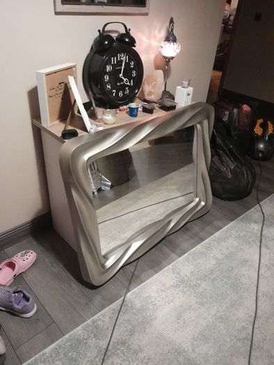 mirror
