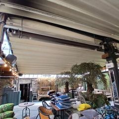 Large sun a wing awning
