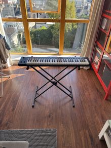 Nektar Impact GX 61 MIDI Keyboard + stand