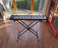 Nektar Impact GX 61 MIDI Keyboard + stand