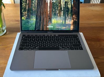 MacBook Pro 13 (2019) Intel i7/16GB /1TB SSD
