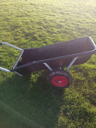 Galvanized calf barrow