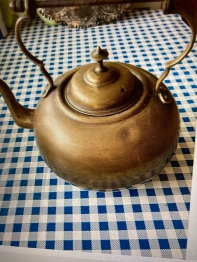 Vintage Kettle & Vintage Fruit Tray with Wooden Inset.