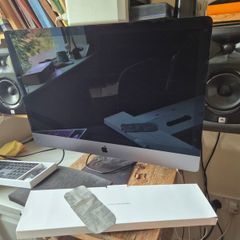 Imac Pro 1,1/xeon W-2140b/32gb Ram/1tb Ssd/vega 56 8gb/27" 5k/b
