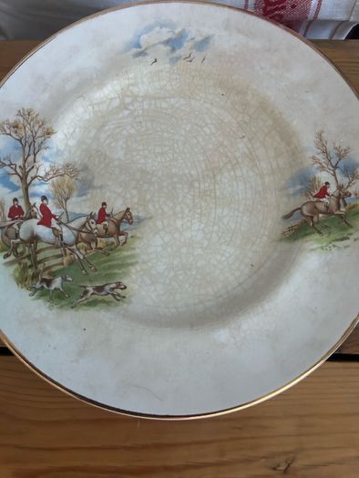 Arklow Pottery Tally Ho pattern plates /bowls