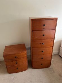 Solid Pine Wooden Bedroom Furniture Set Chest of Drawers & Bedside Cabinet
