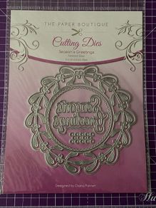 Mistletoe wreath cutting die