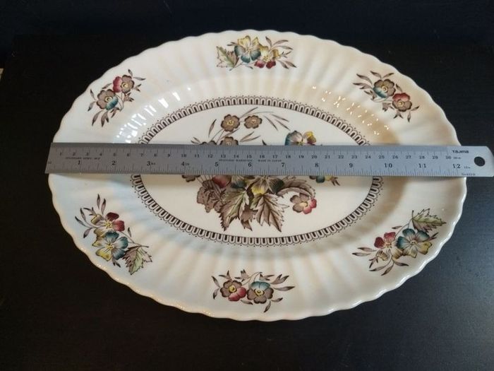 Beautiful Set of Three Vintage Graduated Wade Platters in the Meadow Pattern