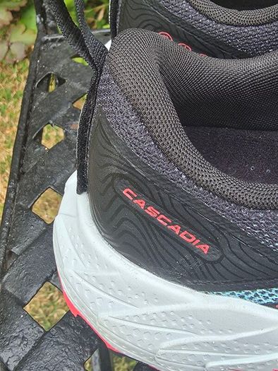 Brooks Cascadia Ladies Trail Shoes UK6.5