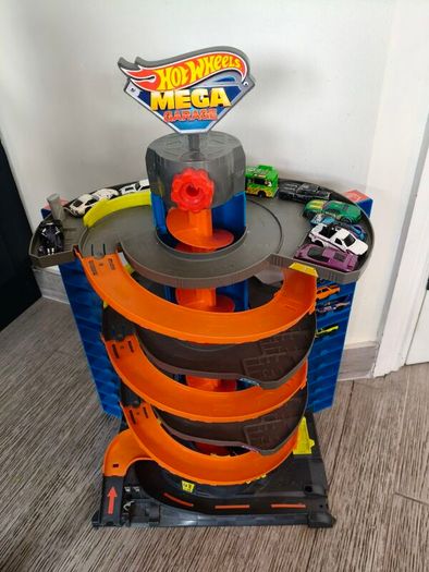 Hot Wheels ramp