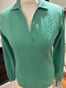 Offers Welcome Please -The Cashmere Centre - Pure Cashmere V Neck Jumper with collar and cable pattern- Size S