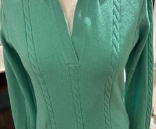 Offers Welcome Please -The Cashmere Centre - Pure Cashmere V Neck Jumper with collar and cable pattern- Size S