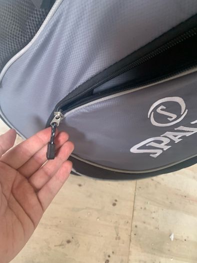 Spalding Golf bag w cooler, Raincover, & carry strap