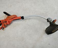 Black and Decker Strimmer (corded)