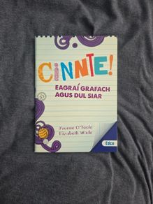 Cinnte! 1 Eagrai Grafach agus Dul Siar