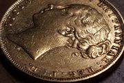 Full Sovereign 1872 Sydney Quenn Victoria