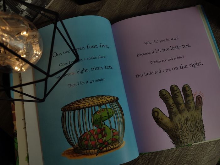 The Selfish Crocodile Book of Nursery Rhymes ! With CD ! Hardcover  2008 ! by Bloomsbury !