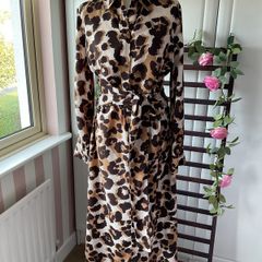 dress bnwot marks & Spencer collection size 10 animal print shirt dress with tie attached belt